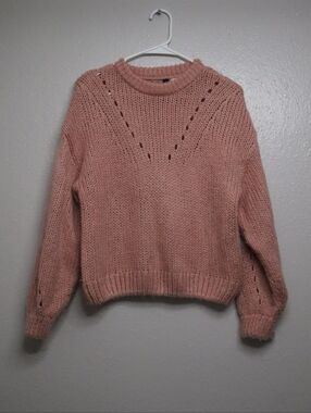 H&M Chunky Crewneck Sweater in Blush Pink